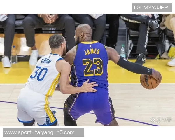 勇士客场挑战太阳队首发阵容库里穆迪巴特勒追梦波斯特齐上阵